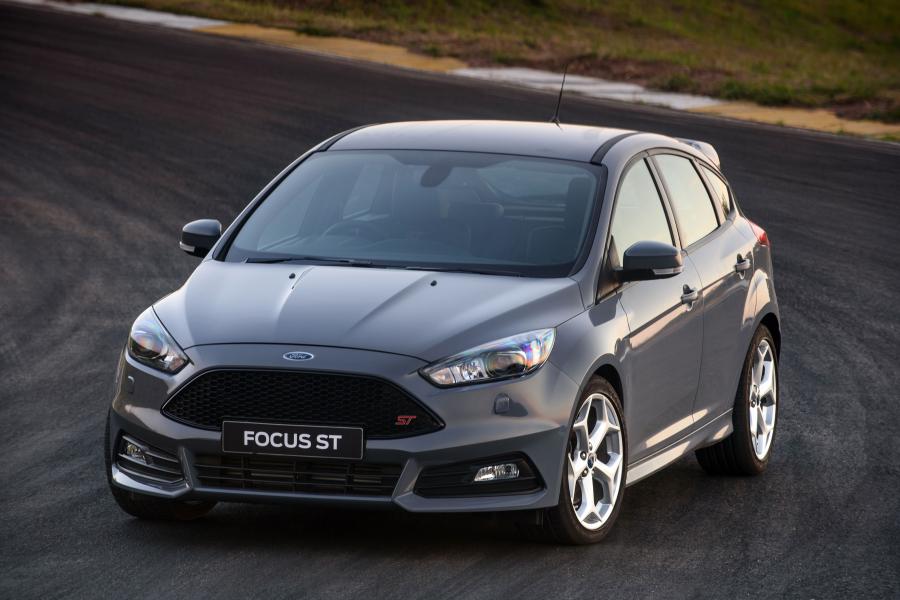  Ford Focus ST 2015 года  (ZA) (фото 18 из 30)